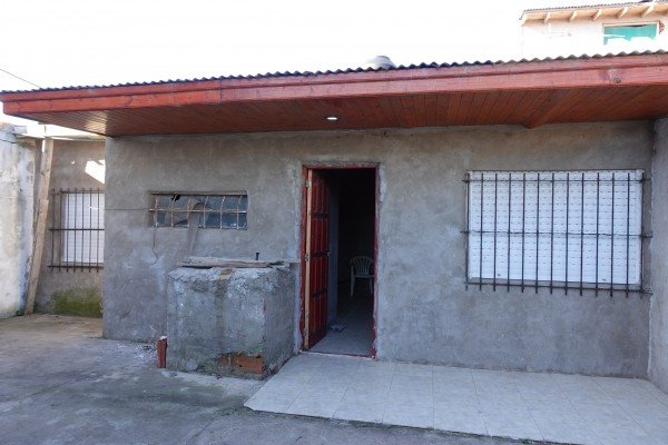 Miniatura 6 de Chalet y Dpto - Santa Clara del Mar