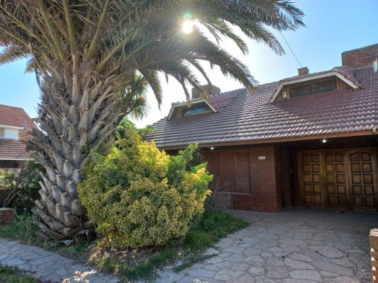 Chalet - Santa Clara del Mar