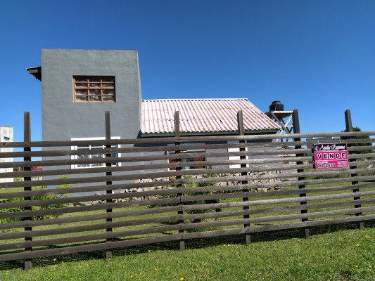 Miniatura 2 de Chalet y Dpto - Camet Norte