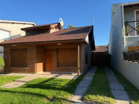 Miniatura 2 de Chalet y Dpto - Santa Clara del Mar