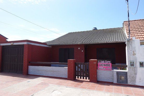 Miniatura 5 de Chalet y Dpto - Santa Clara del Mar